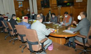 Cabinet-meeting-at-Shimla-w