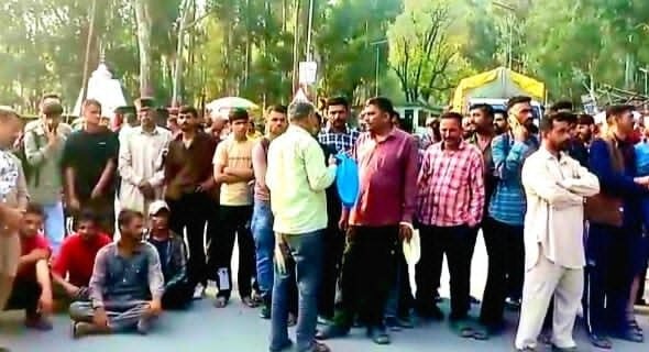 Speeding dumper crushes pedestrian, NH-707 blocked