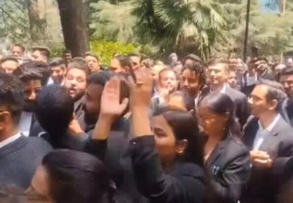 FIR registered against 8 advocates for secretariat protest in Shimla