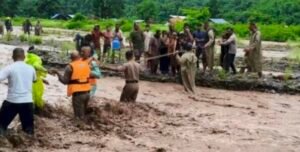 Heavy rain batters Sirmaur; 25 trapped in flash flood rescued, highways and roads hit