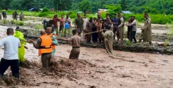 Heavy rain batters Sirmaur; 25 trapped in flash flood rescued, highways and roads hit